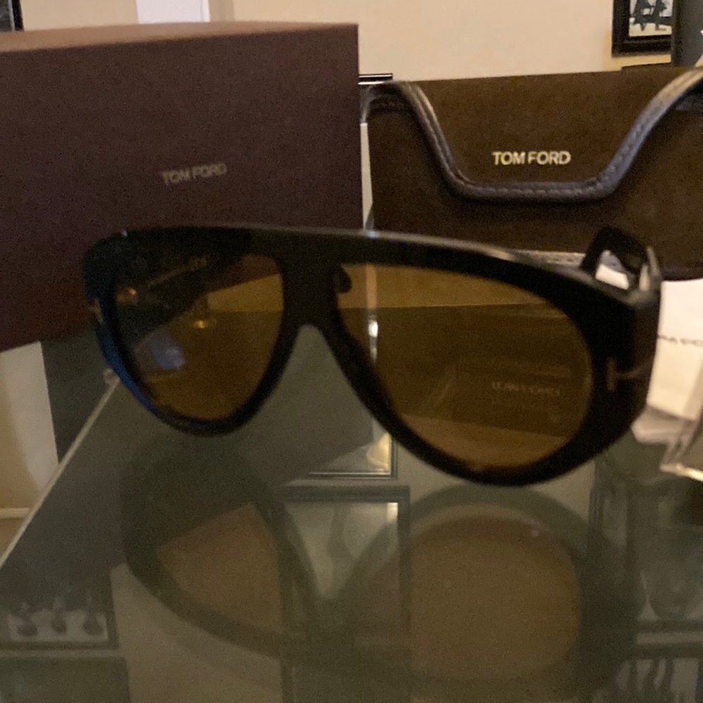 Brand new Tom Ford Bronson sunglasses black/yellow lens.